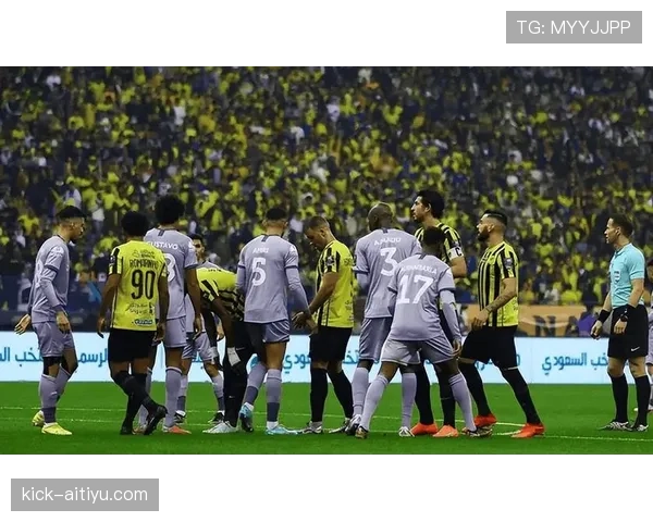 吉达联合阵容磨合未见起色，管理层评估教练组表现